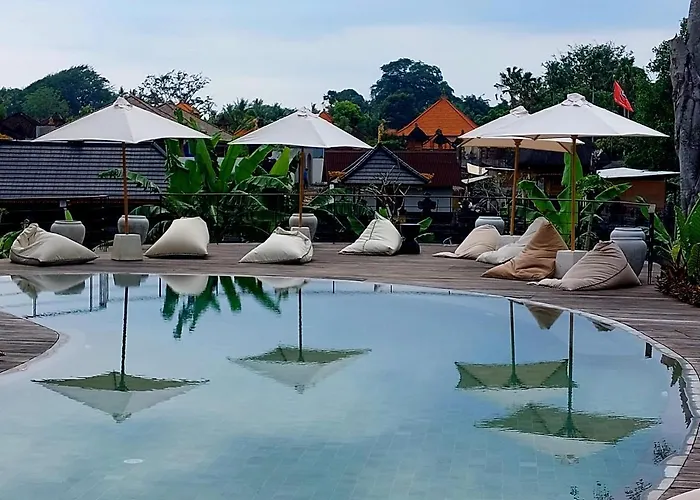 Spaces Bali Unique Boutique ホテル 4*